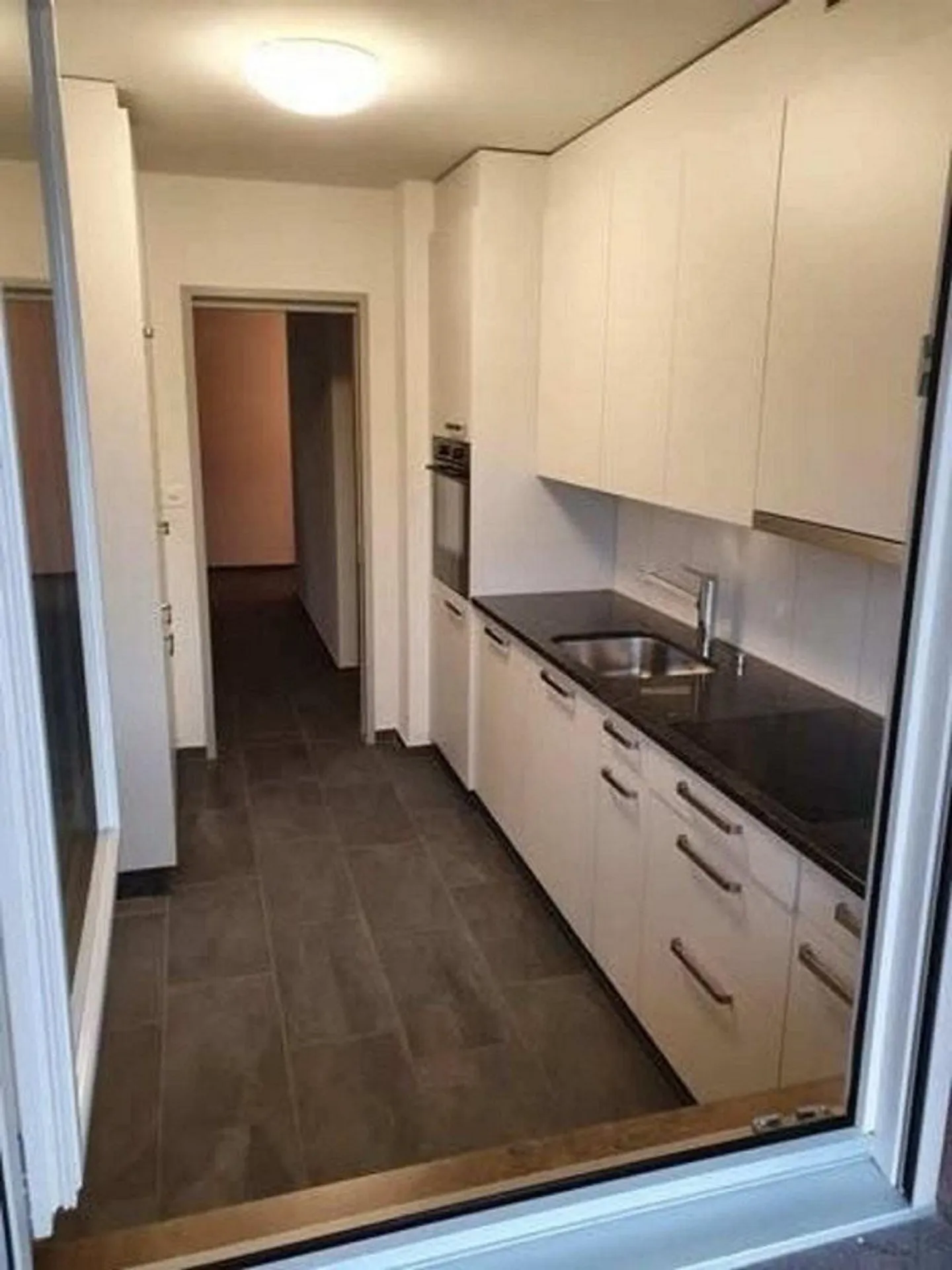 Grosszügige und helle Wohnung in Riehen - Foto 10 von 12