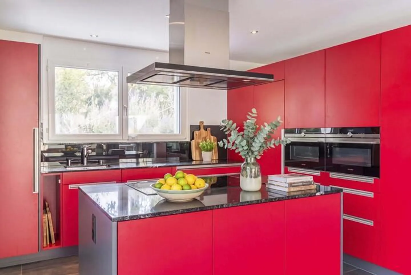MODERN TERRACE DREAM IN A PRIVILEGED HILLSIDE LOCATION - Photo 3 of 8