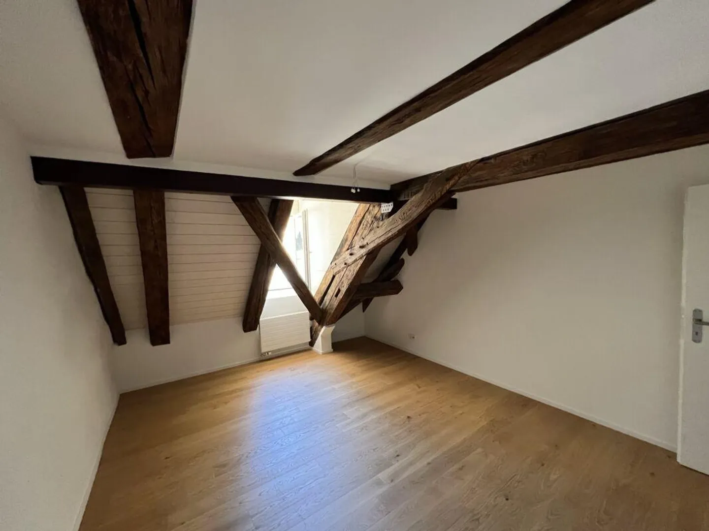 Vues fascinantes - Première location d'un nouvel appartement de 4,5 pièces - Photo 5 sur 9