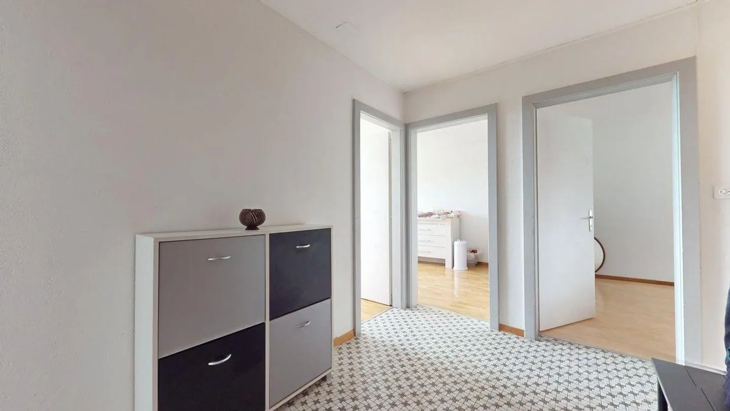 Apartment for sale - Photo 2 of 9