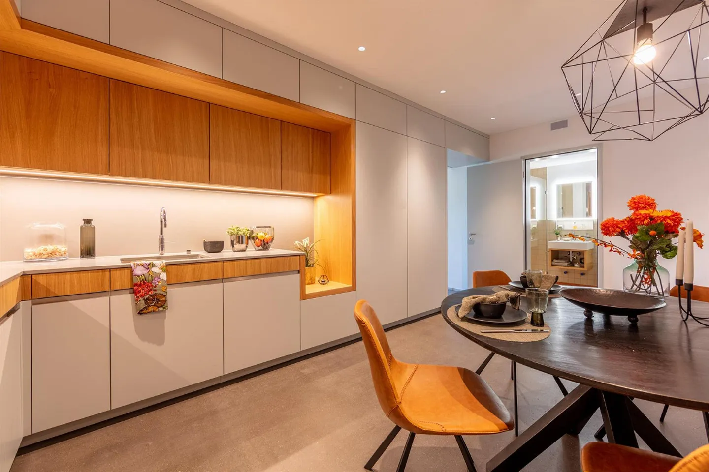 Kompakte und stilvolle 2.5 Zimmerwohnung im 1. OG - Foto 4 von 12