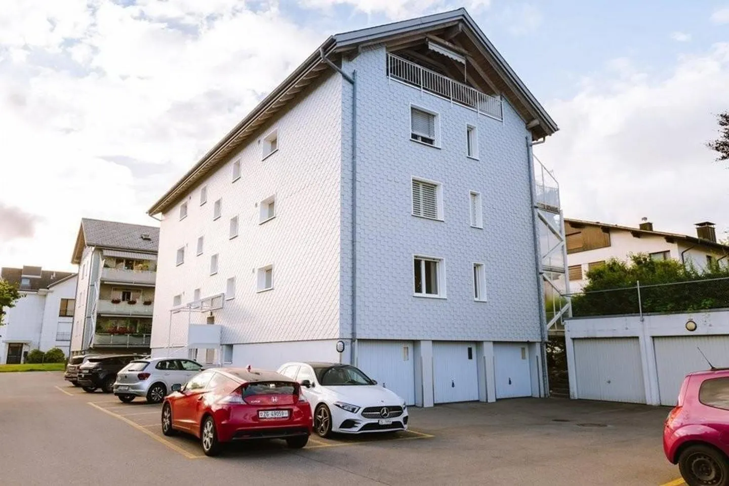 Outdoor parking space for your car - Photo 2 of 2