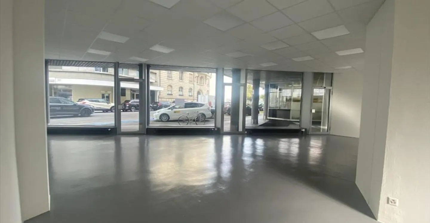 Negozio in affitto - Foto 1 di 4