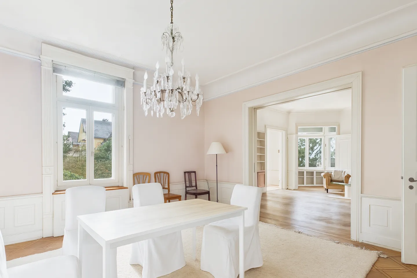 VILLA STORICA IN POSIZIONE ESCLUSIVA CON GRANDE POTENZIALE - Foto 3 di 4