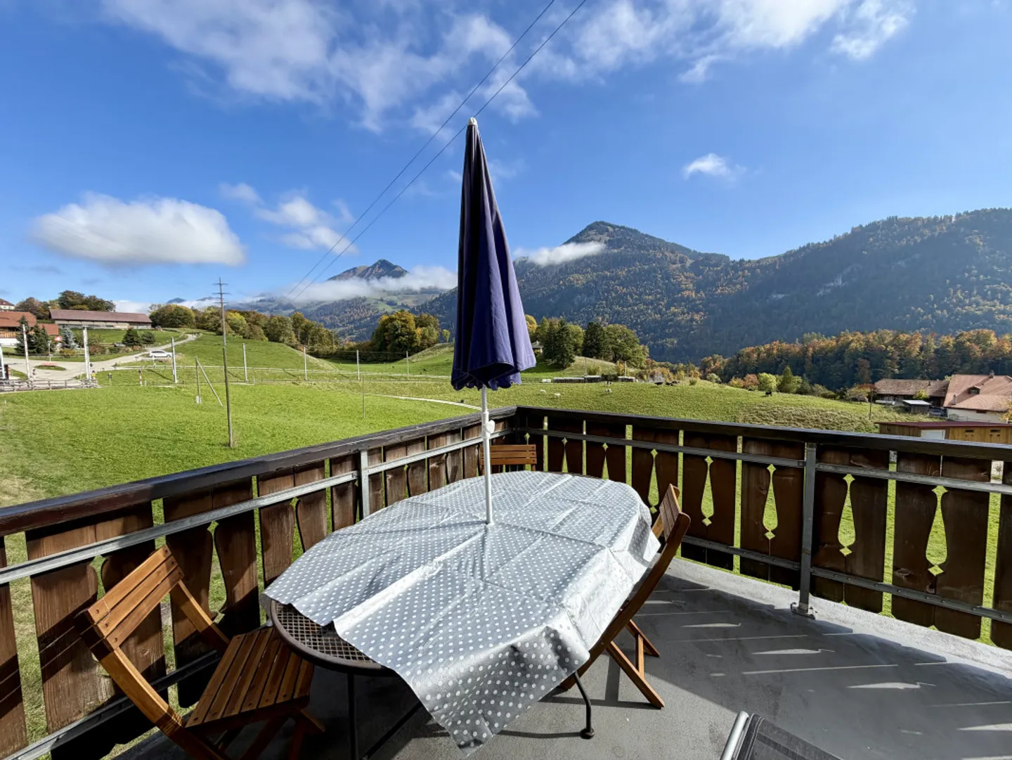 Magnificent renovated former MOB train station in Sciernes d'Albeuve - Photo 4 of 13