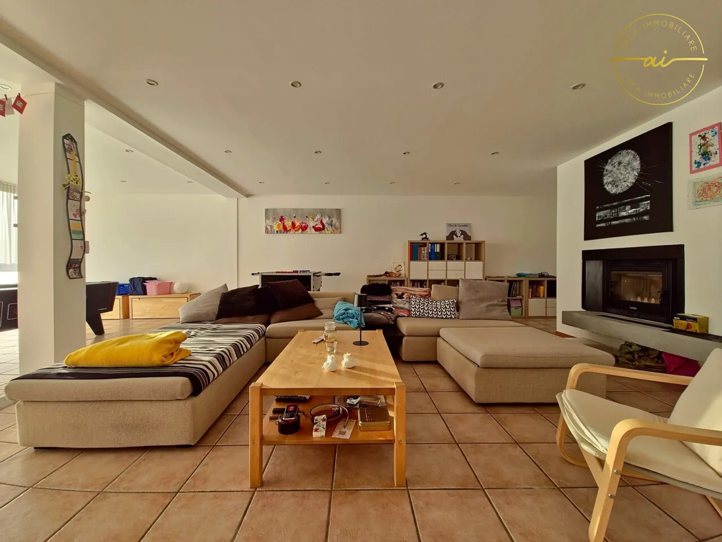 MAISON INDÉPENDANTE DE 5,5 PIÈCES AVEC JARDIN ET ESPACES COMMERCIAUX - Photo 3 sur 13