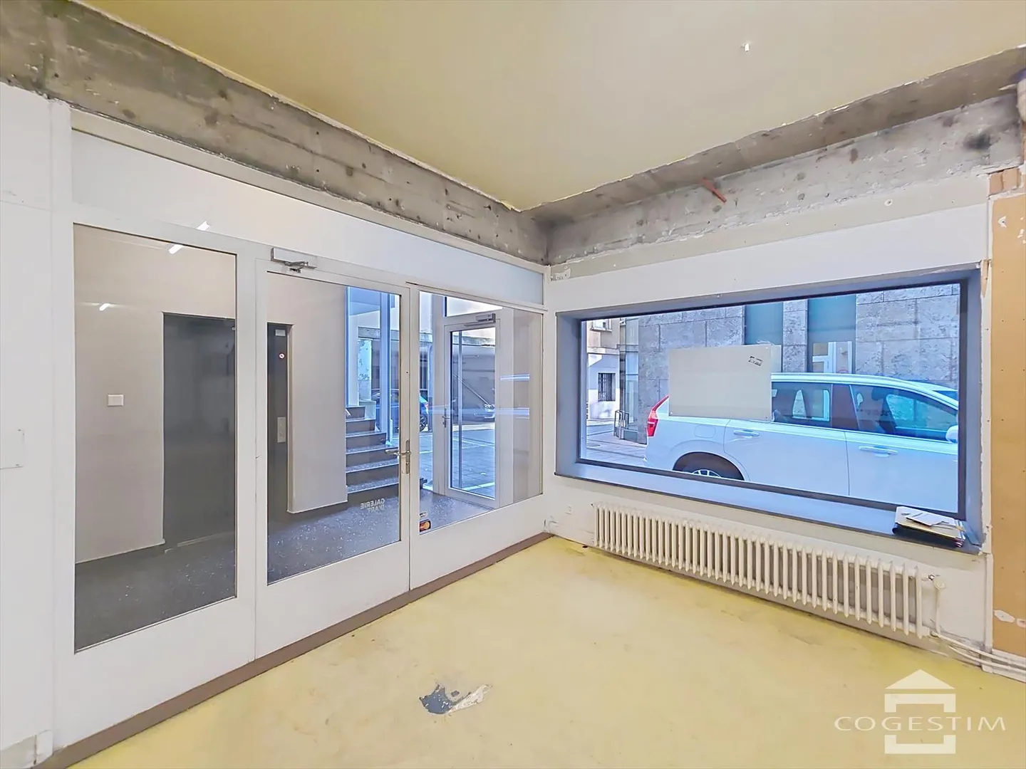 Deposit - Photo 3 of 12