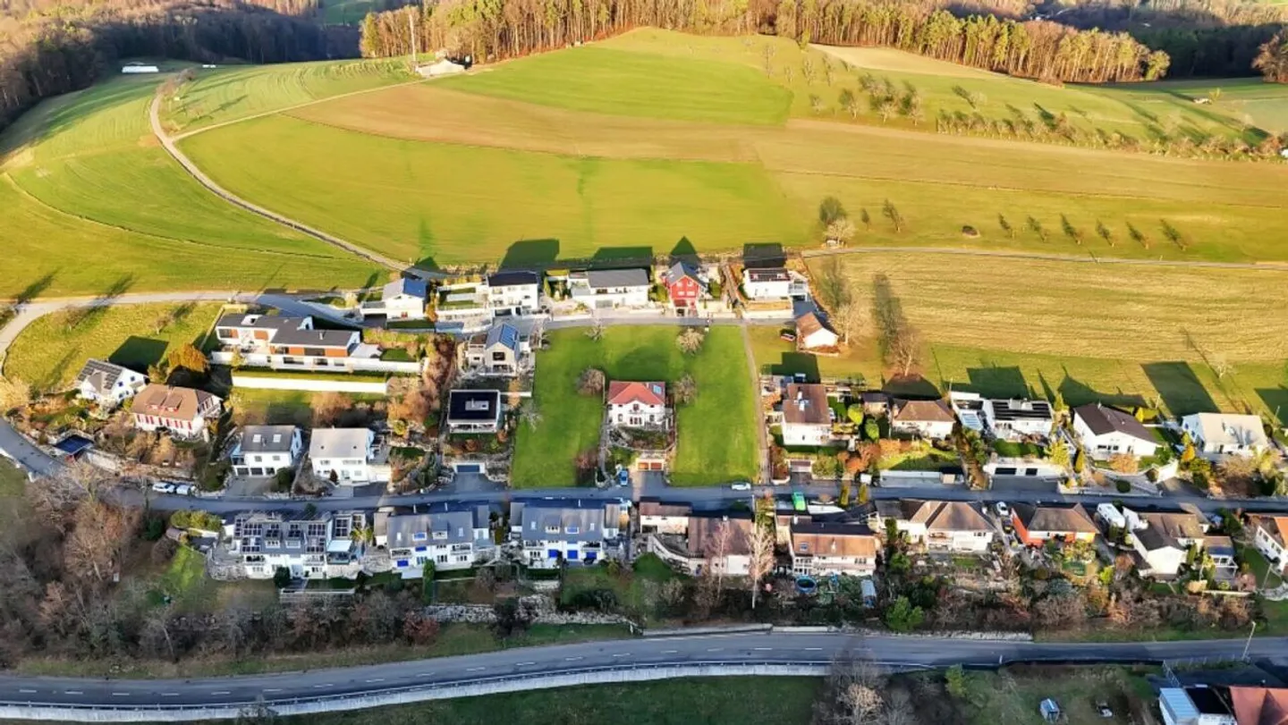 Parcelles de terrain à bâtir dans un emplacement de choix - Photo 2 sur 9