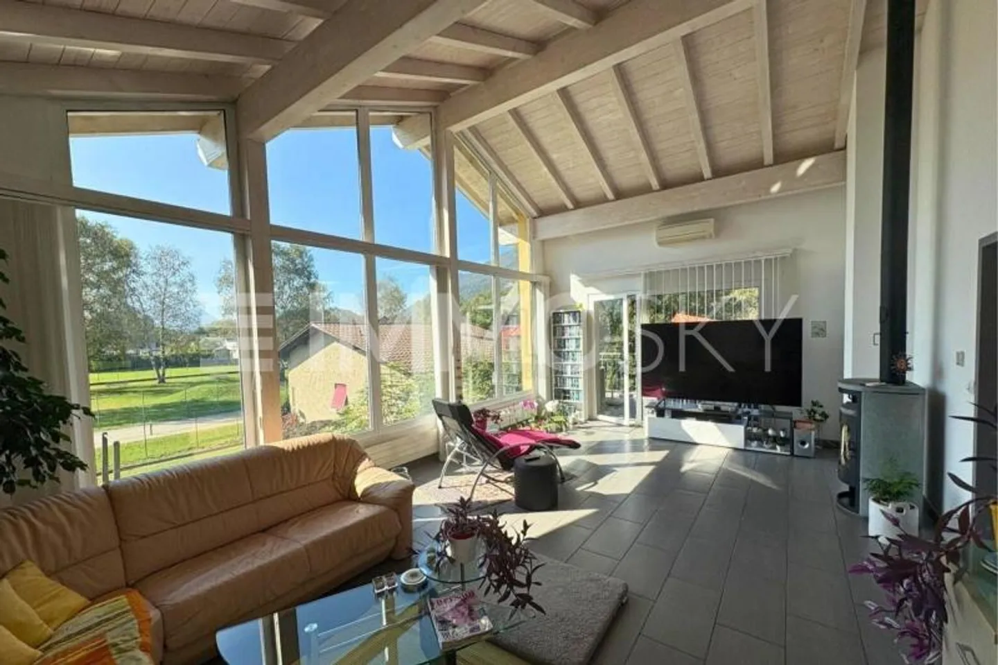 Charmante Maison Familiale avec Jardin - Photo 3 sur 5