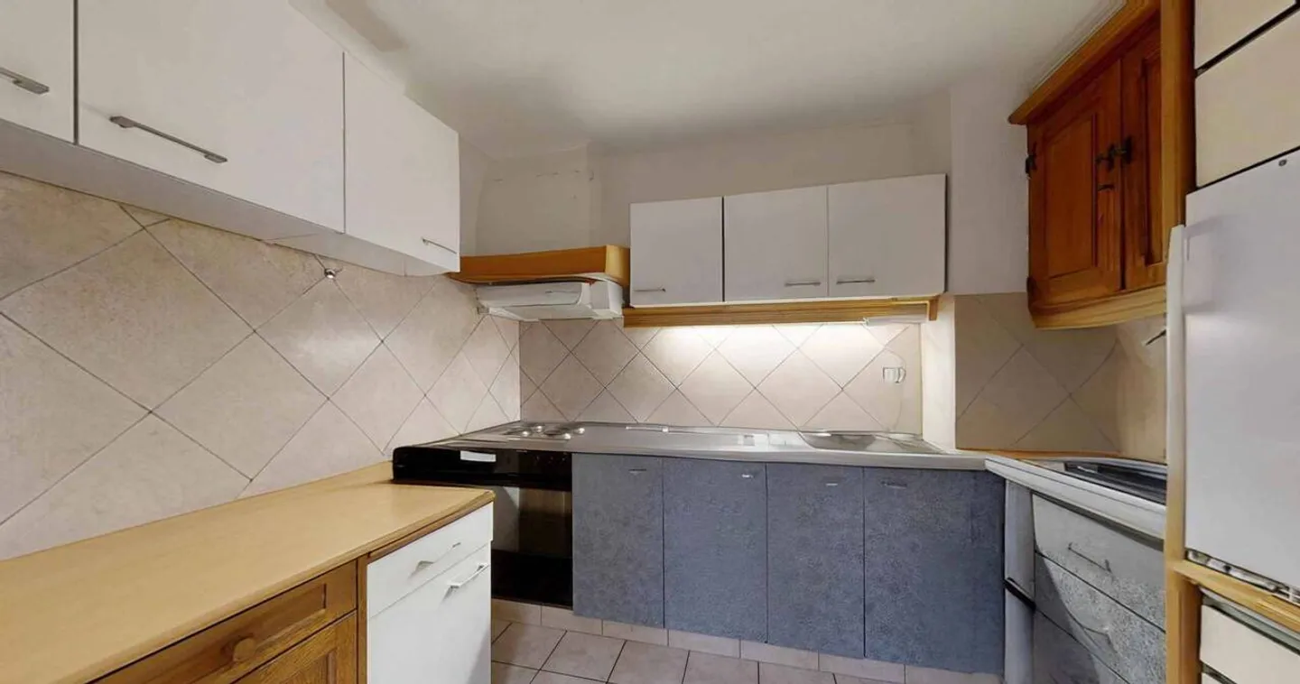 Spacieux appartement 5 pièces avec terrasse panoramique - Foto 6 von 7
