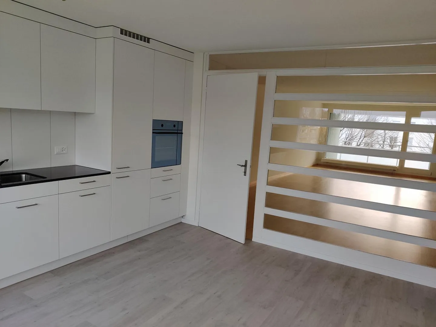 Grand appartement de 4,5 pièces - Photo 3 sur 11