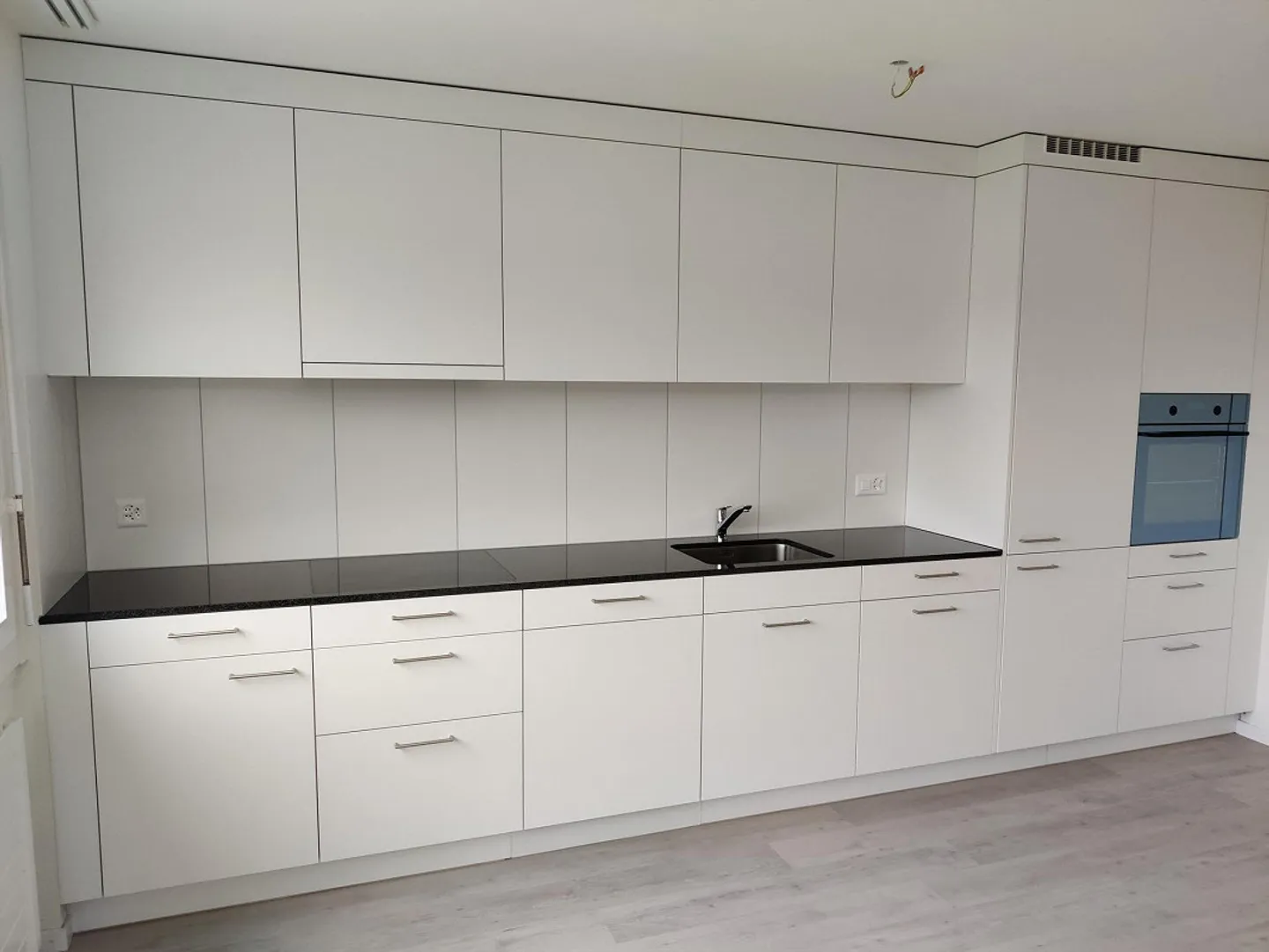 Grand appartement de 4,5 pièces - Photo 2 sur 11