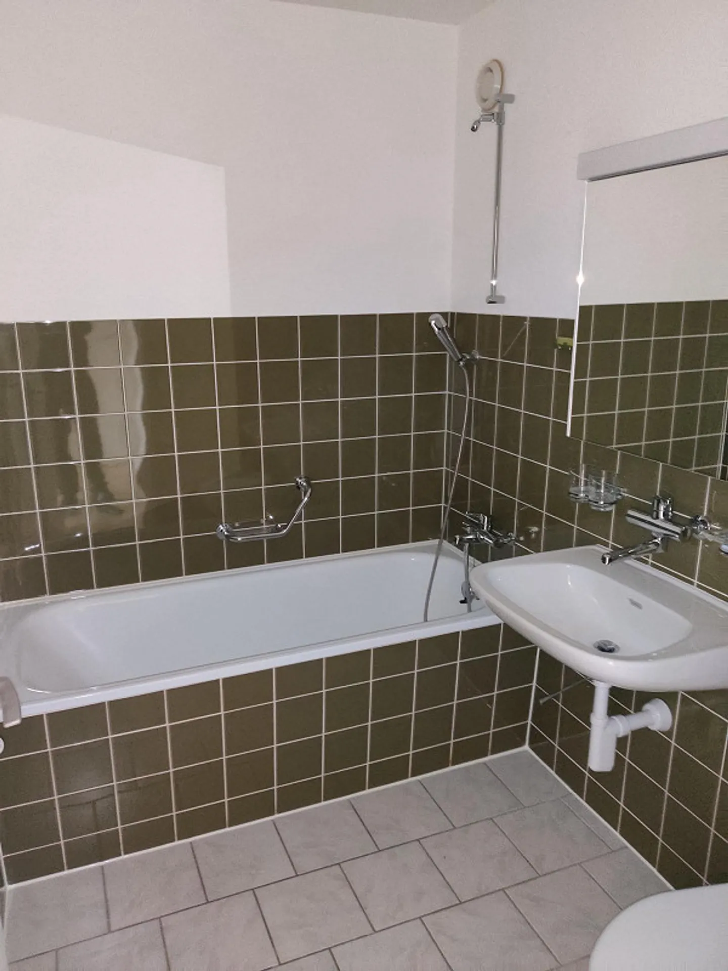 Grand appartement de 4,5 pièces - Photo 8 sur 11