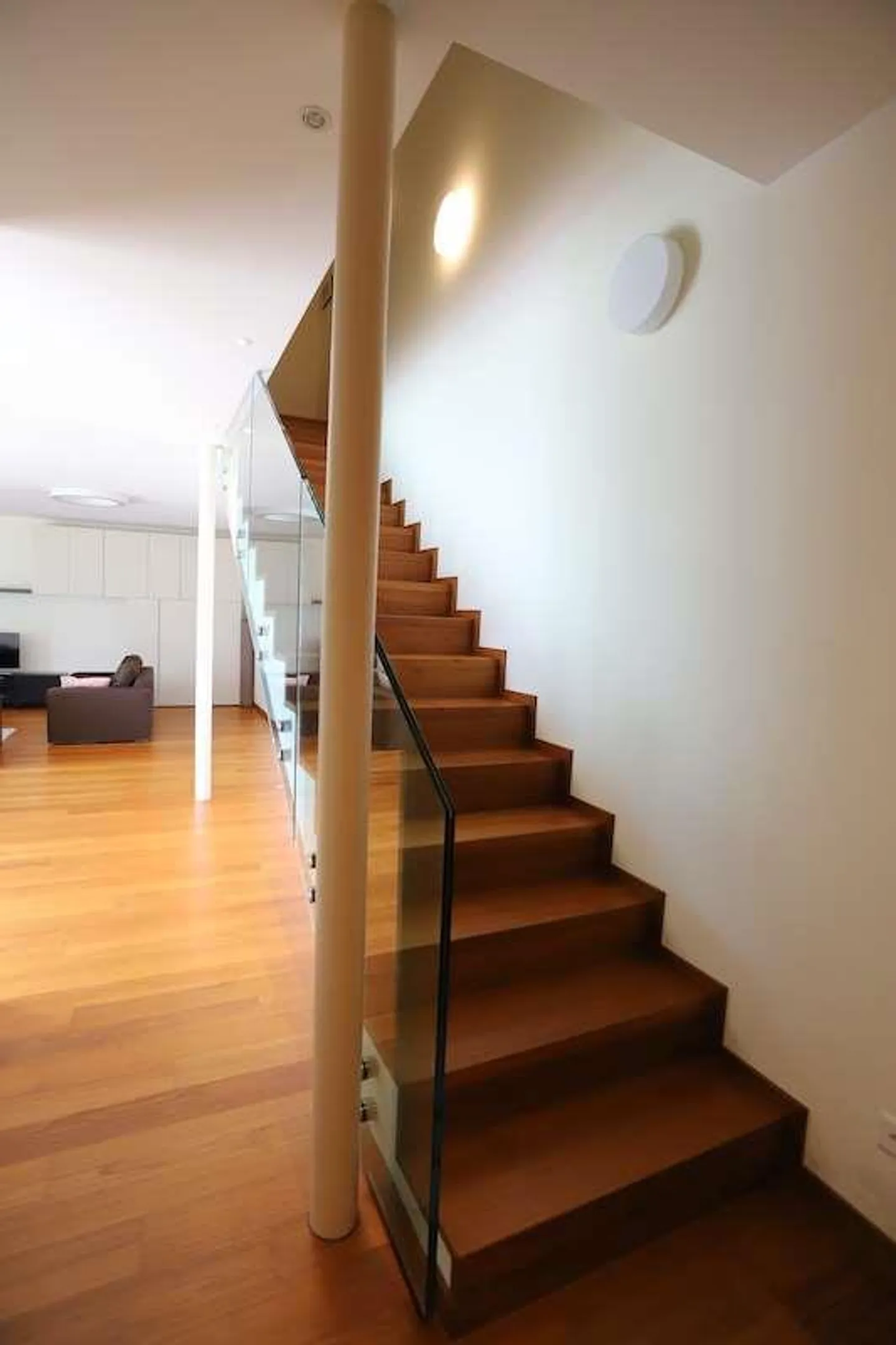 PENTHOUSE WITH TERRACE AND LAKE VIEW - Photo 6 of 8