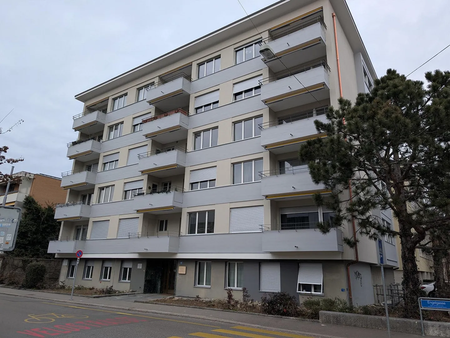 Moderno appartamento di 4,5 stanze con torre di lavaggio privata, vicino ad Aeschenplatz - Foto 13 di 13