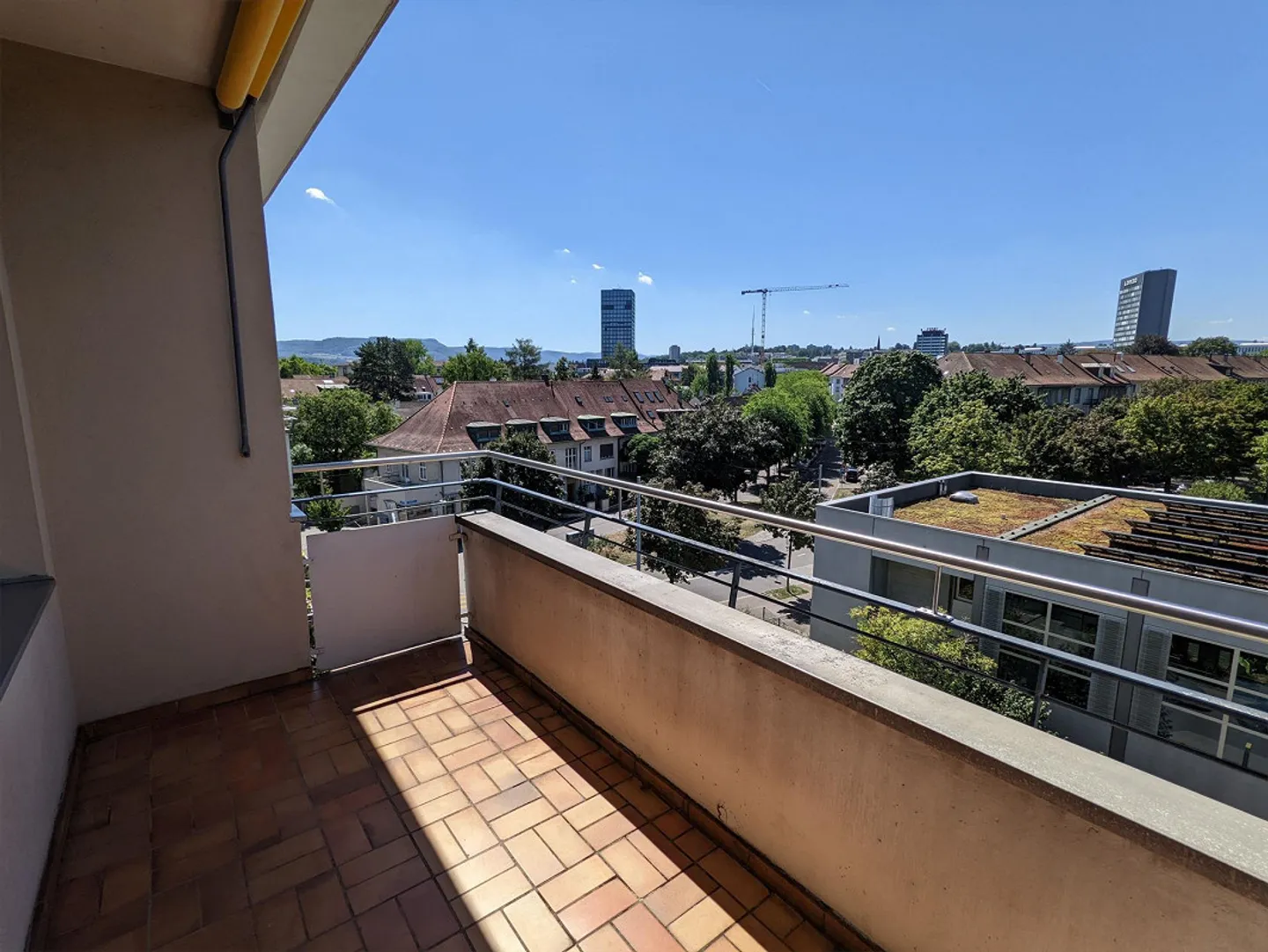 Moderno appartamento di 4,5 stanze con torre di lavaggio privata, vicino ad Aeschenplatz - Foto 10 di 13