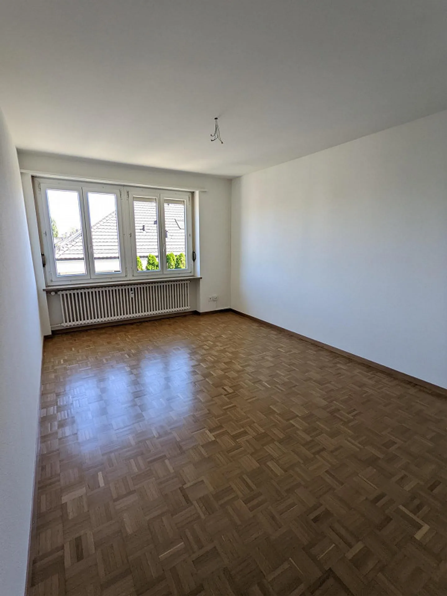 Moderno appartamento di 4,5 stanze con torre di lavaggio privata, vicino ad Aeschenplatz - Foto 11 di 13
