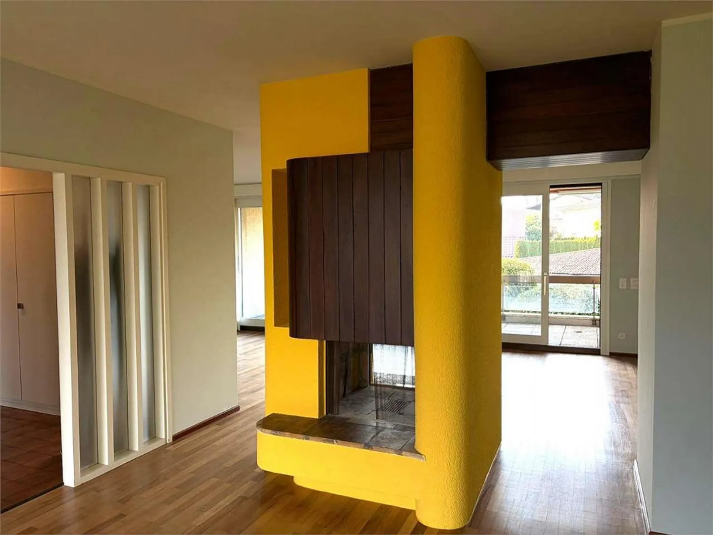 Beautiful 5.5-room apartment with terrace in Gentilino - Photo 2 of 13