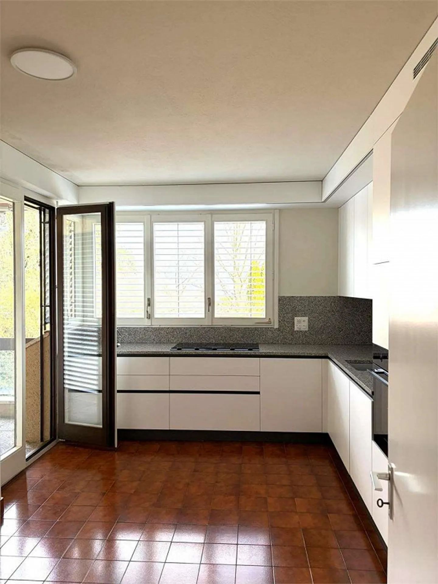 Beautiful 5.5-room apartment with terrace in Gentilino - Photo 8 of 13