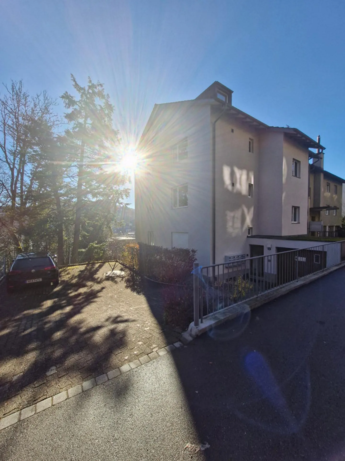 Appartamento affascinante di 2,5 stanze in affitto in posizione elevata - Foto 1 di 7