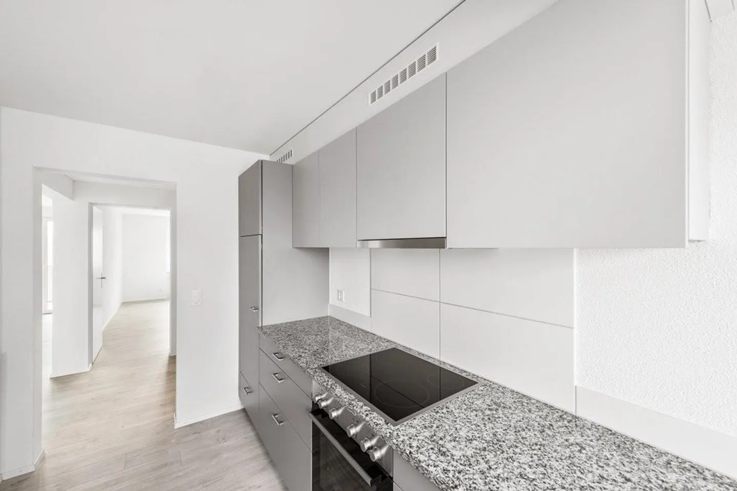 Bel appartement situé au centre - Photo 3 sur 7