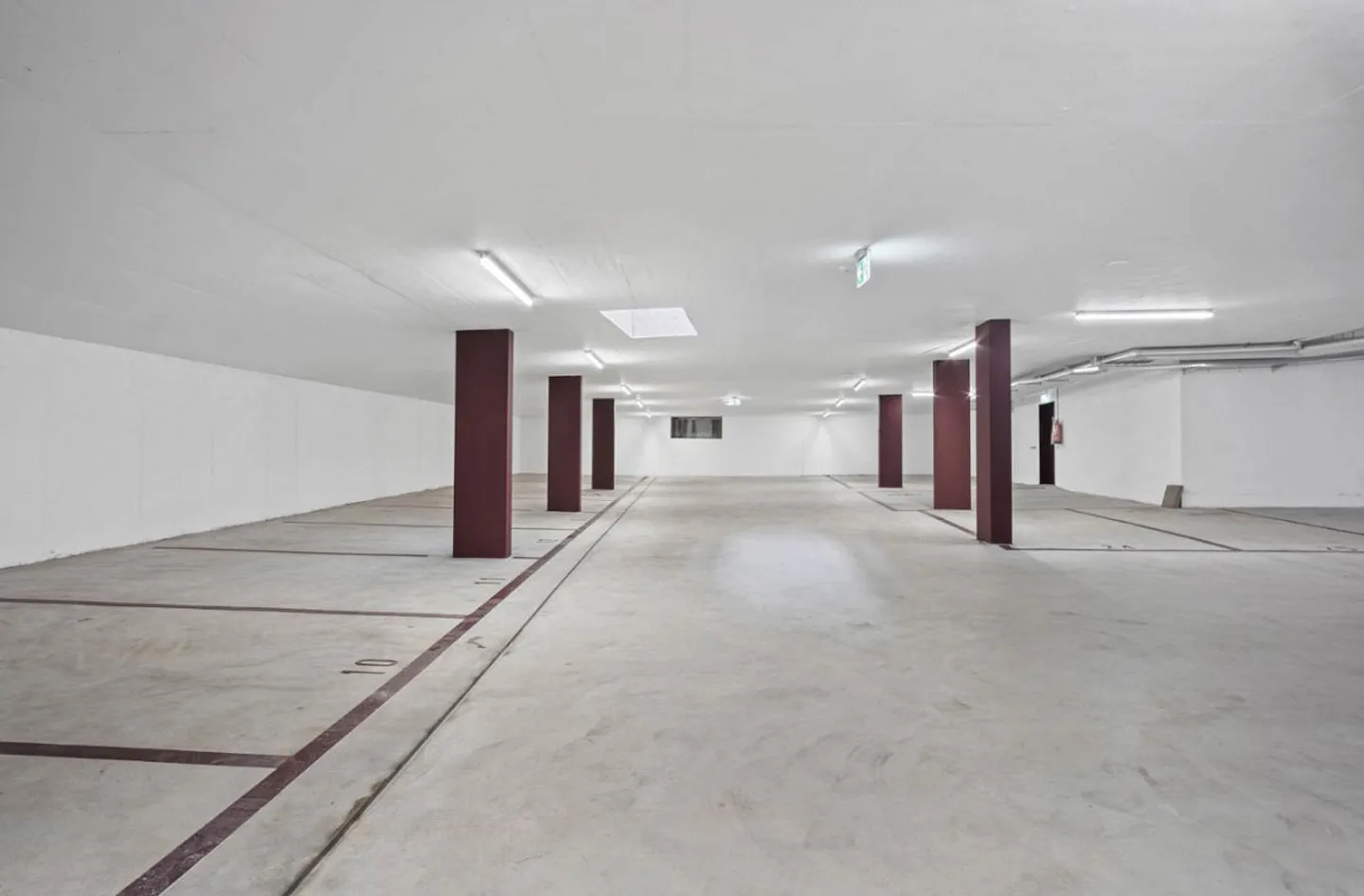 Underground parking spaces - Photo 2 of 3