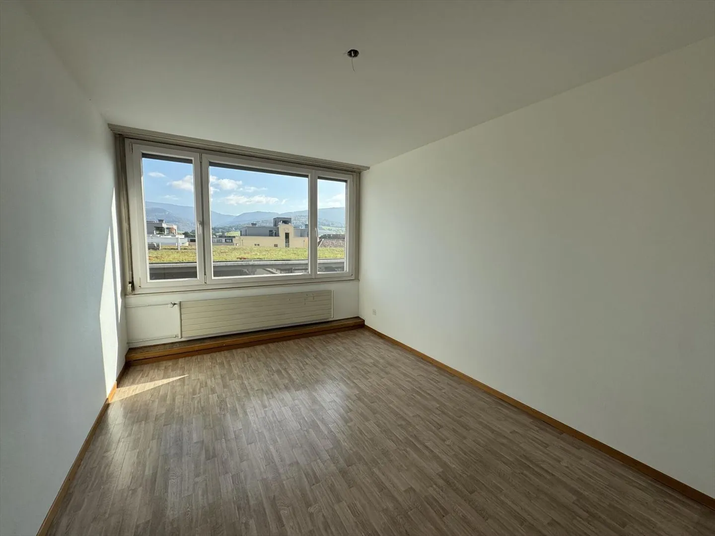 Appartement avec 3,5 pièces au 3ème étage - Photo 4 sur 7