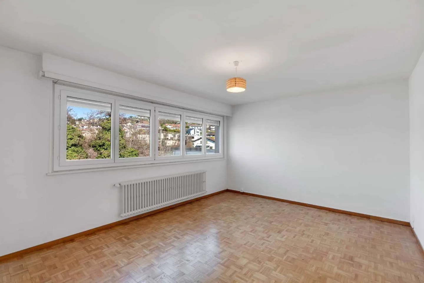 Close to Everything, 3.5 Rooms with Spacious Living Room - Photo 5 of 5