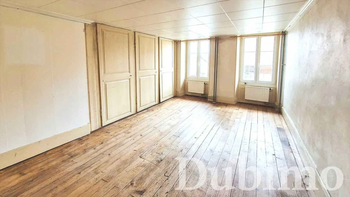 House in the village with 6.5 rooms and great potential - Photo 4 of 11