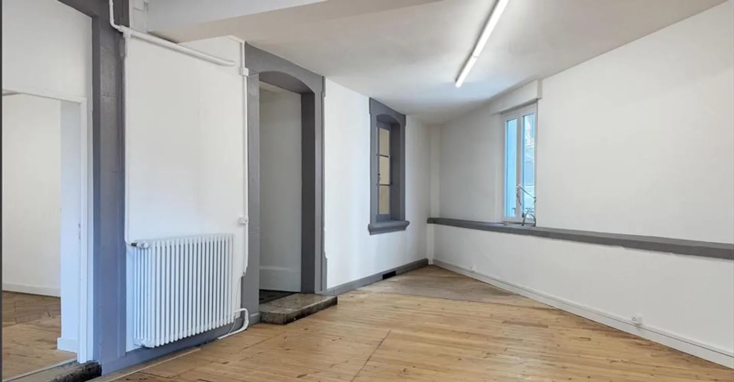 Bureau à louer - Photo 2 sur 9