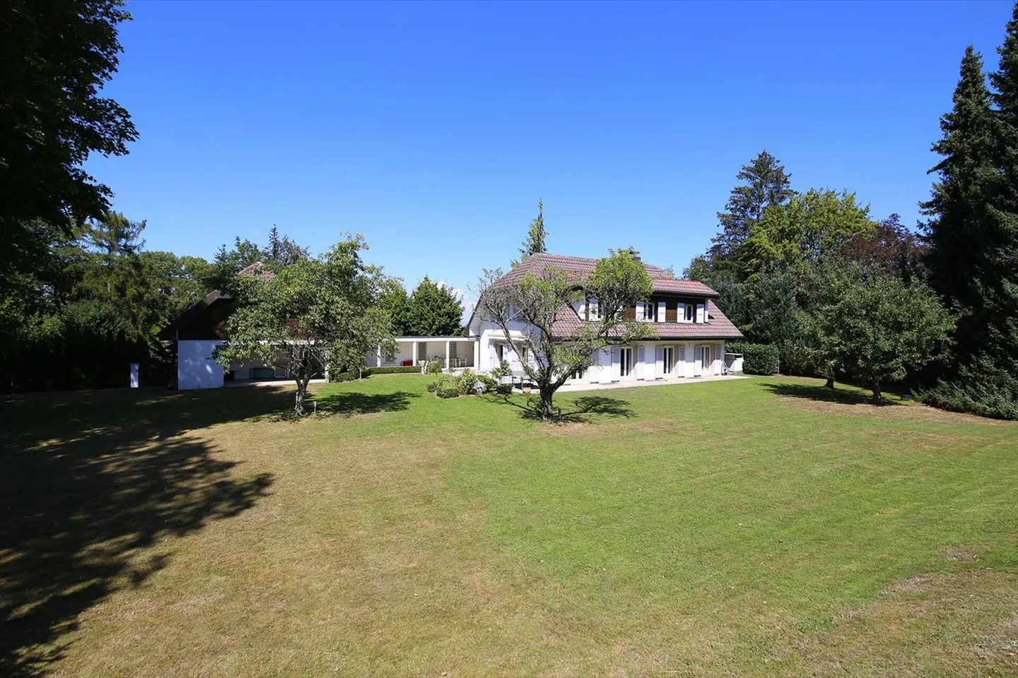 Villa 7,5 Zimmer - Foto 4 von 13