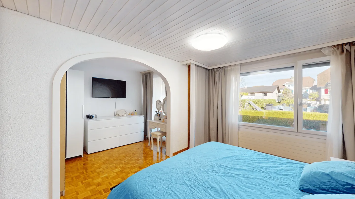 Light-flooded terraced house with terrace, hobby room and two garage boxes - Photo 5 of 7