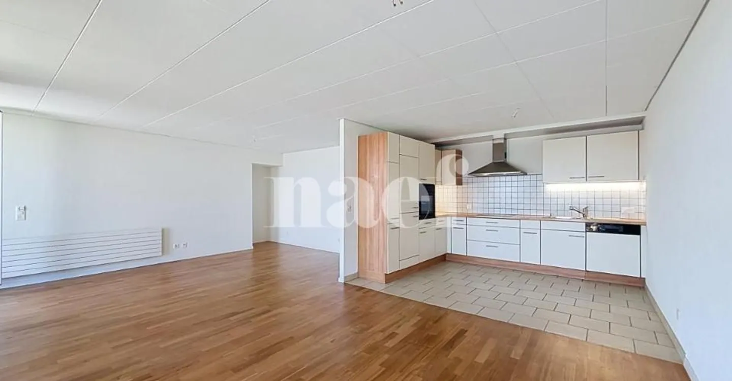 Geräumige Wohnung mit Terrasse - Foto 4 von 11