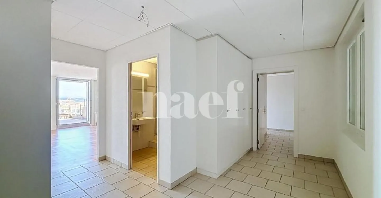 Geräumige Wohnung mit Terrasse - Foto 7 von 11