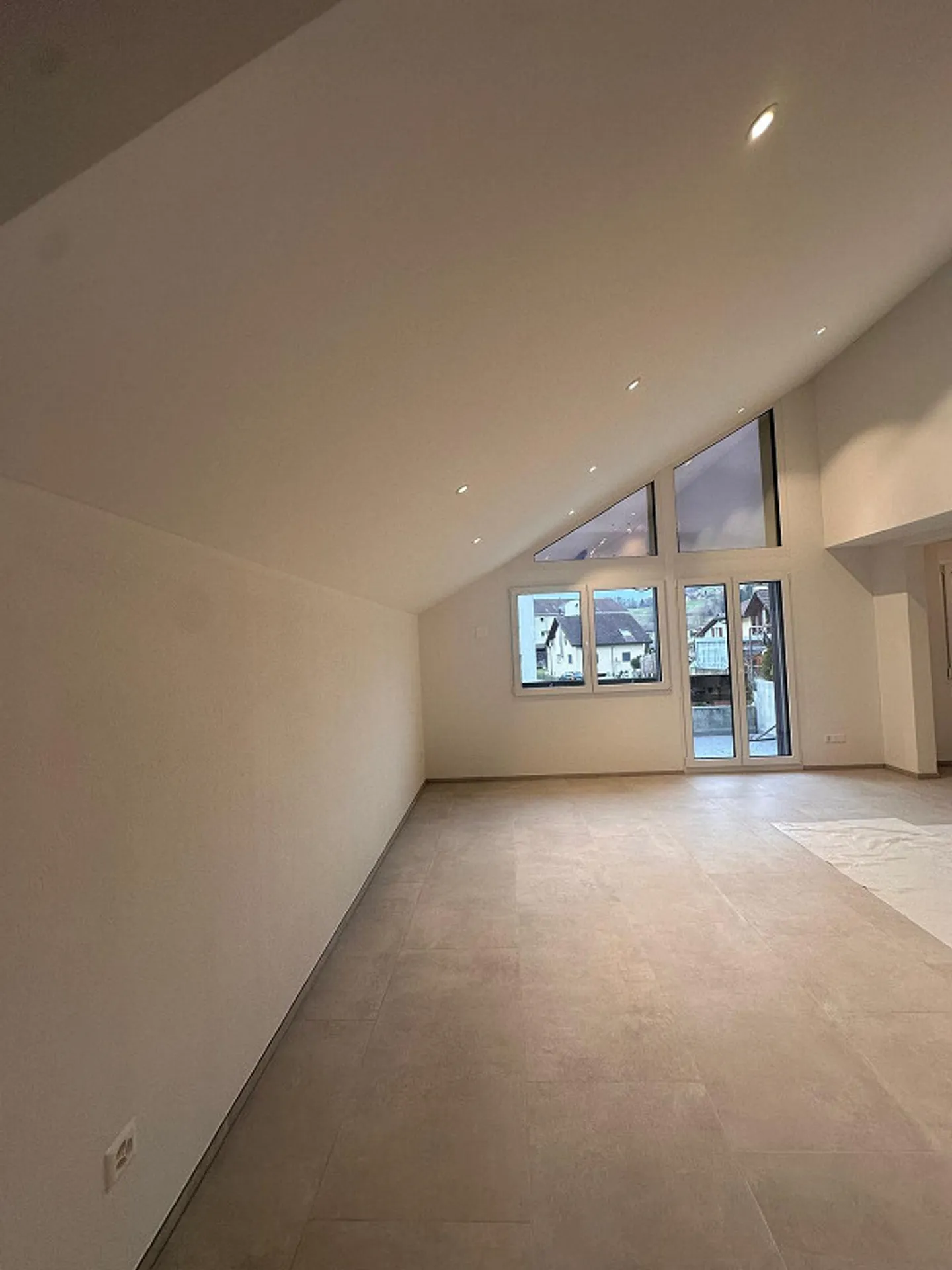 Maison spacieuse, fraîchement rénovée de 7,5 pièces avec jardin à Gettnau - Photo 5 sur 20