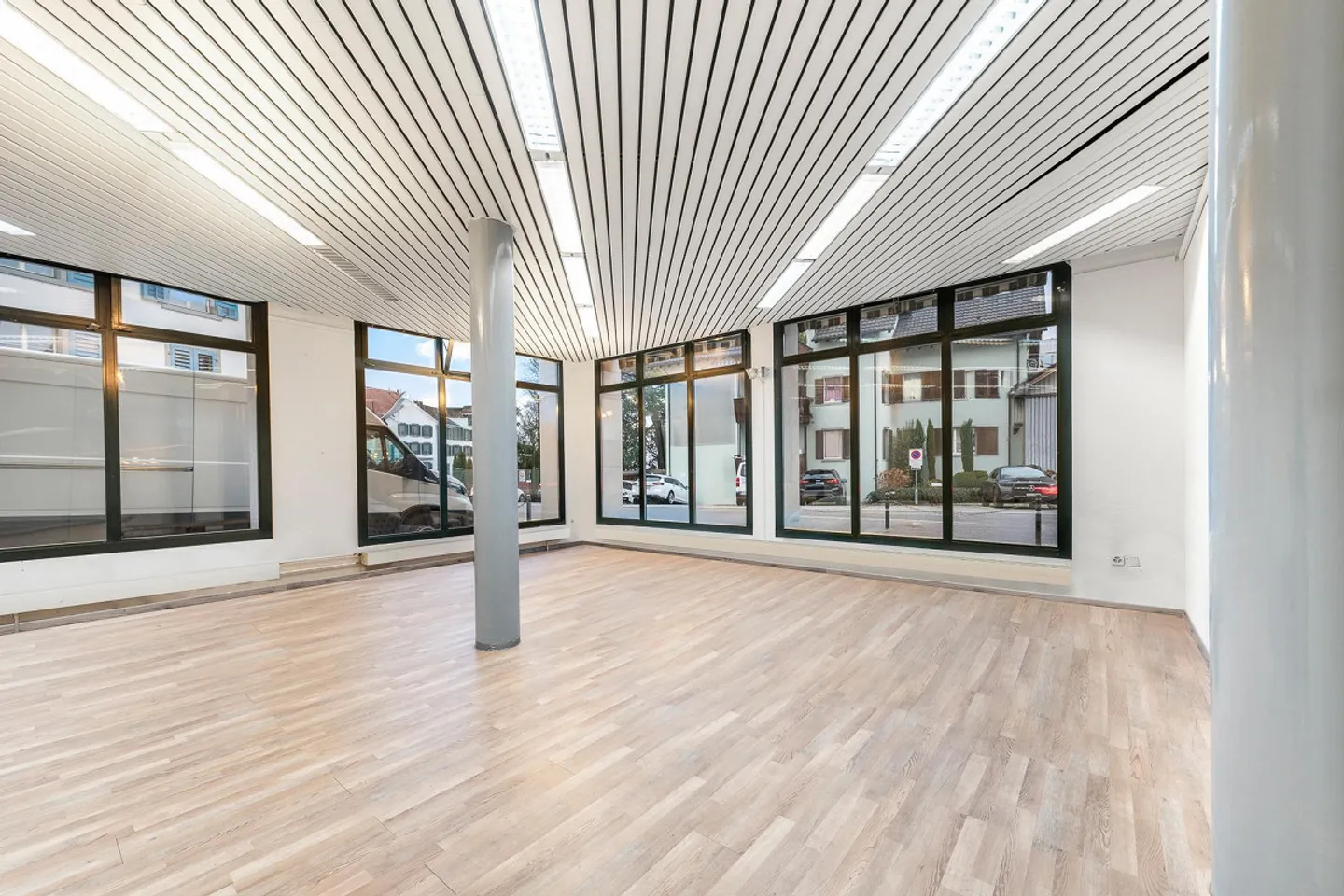 Gewerbe in Wädenswil - Foto 1 von 7