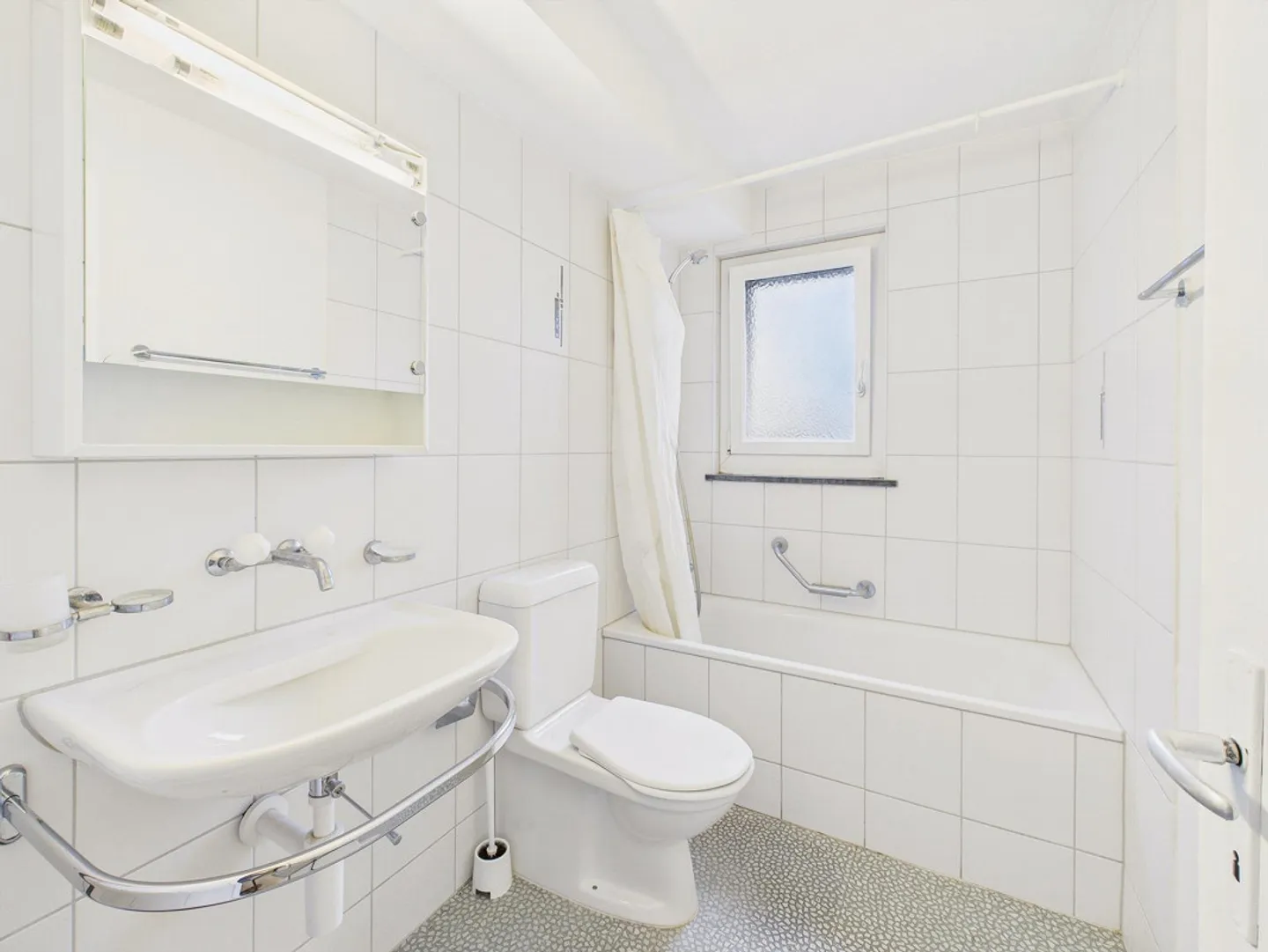 Bright and spacious 3-room apartment in Wynau, Canton BE - Photo 6 of 8