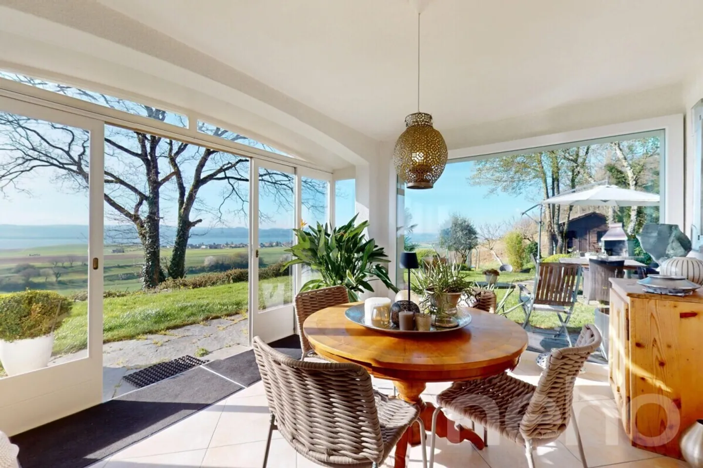 Magnifica casa indipendente con vista mozzafiato sul lago! - Foto 3 di 13
