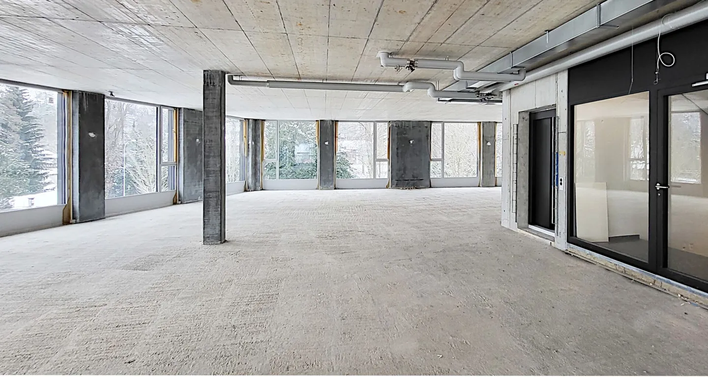 Office space with a view directly at Aarburg train station! - Photo 3 of 6