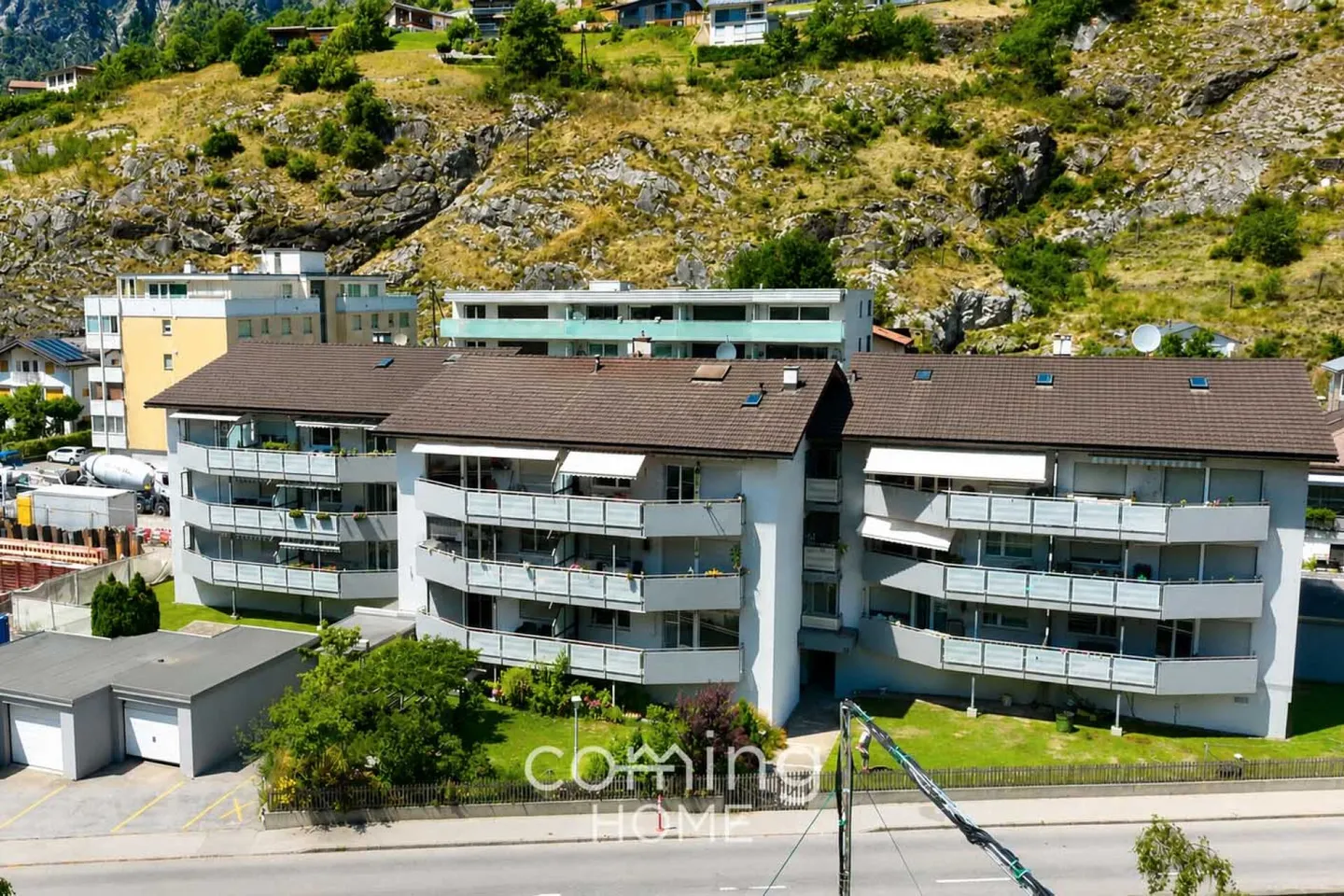 Ideal as a Home or Investment: 4.5-Room Apartment in Upper Valais - Photo 3 of 15