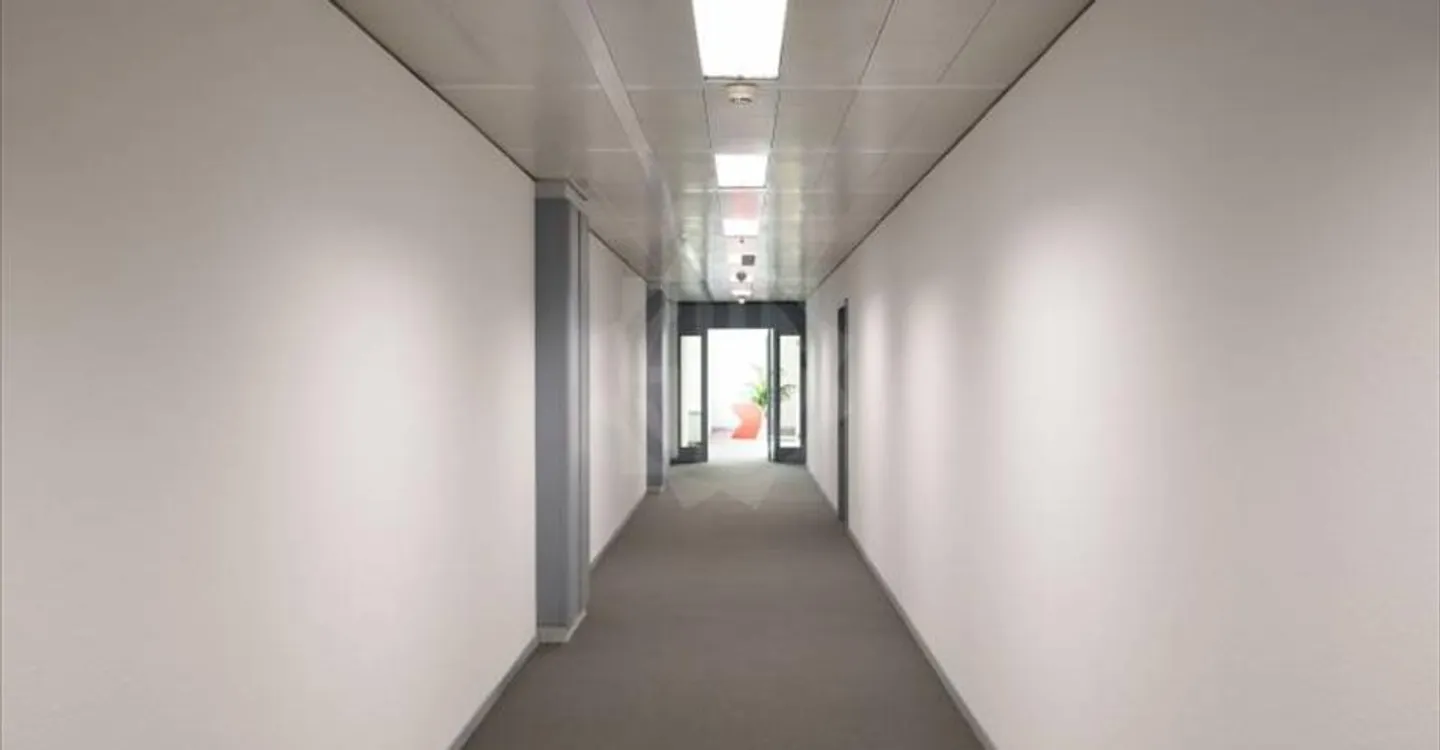 Spazio ufficio in affitto - Foto 10 di 12