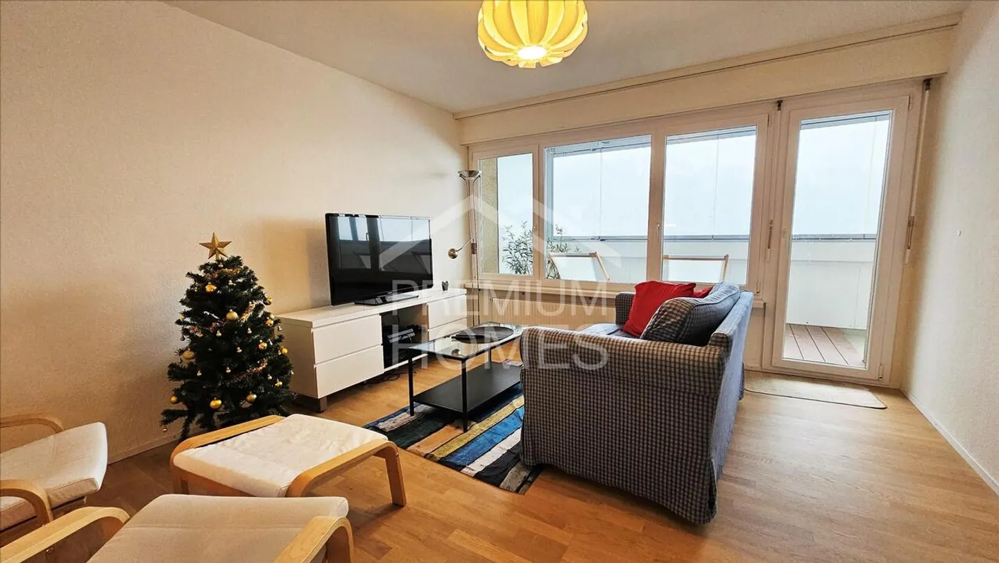 Immediate Return: Two Apartments, One Purchase - Photo 2 of 9
