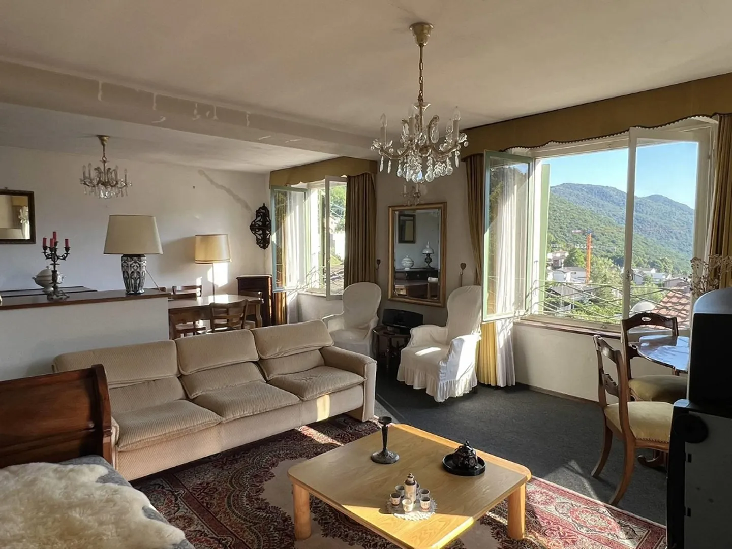 House in the historic center of Carabbia - Lugano - Photo 1 of 13