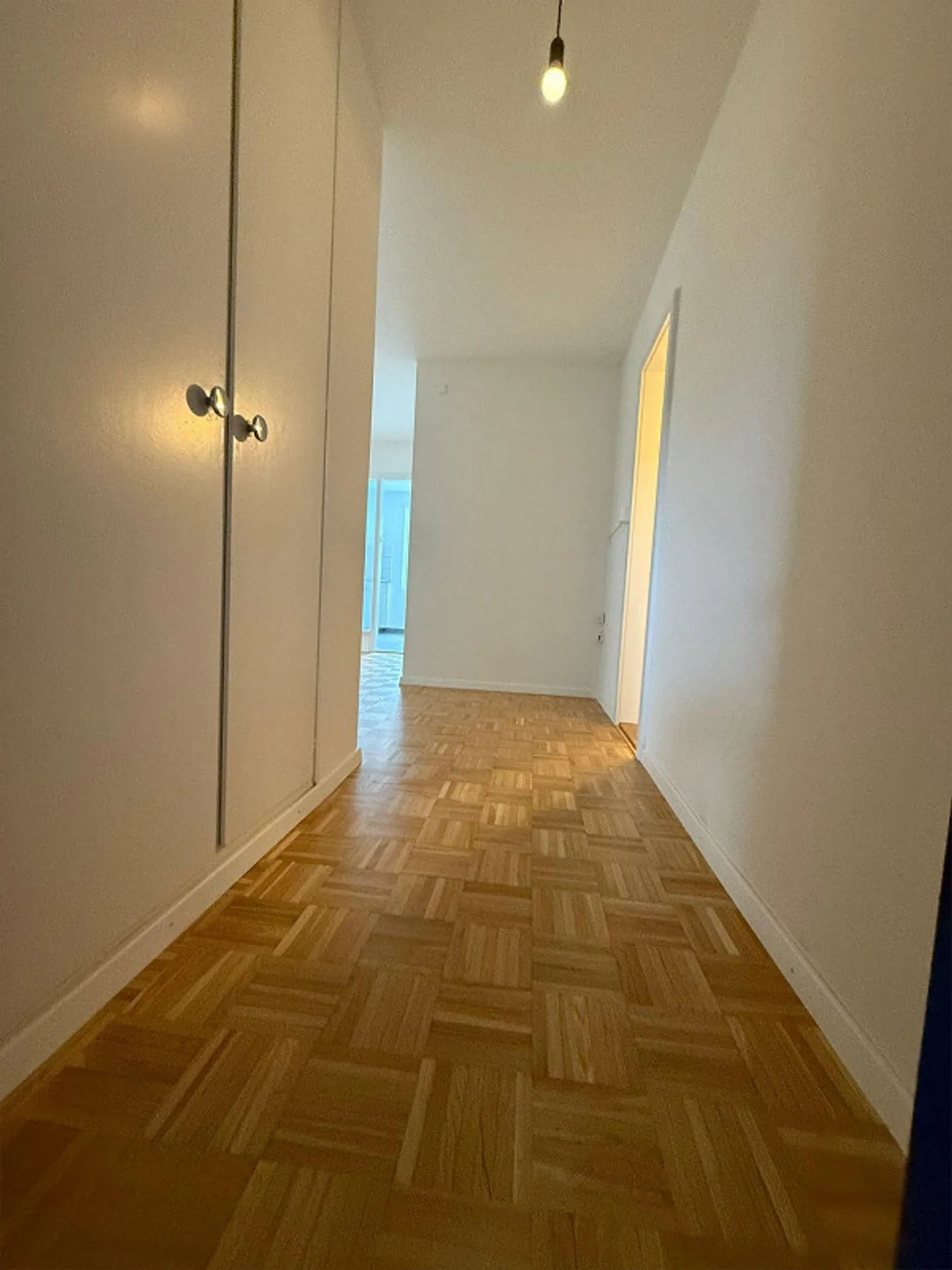 Attractive 3.5-room apartment with patio - Photo 5 of 13