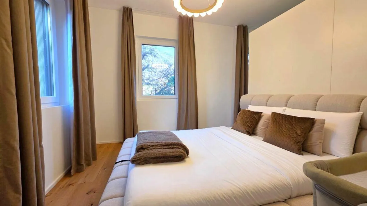 Modern single-family villa with large garden in a quiet location in Golino - Photo 9 of 15