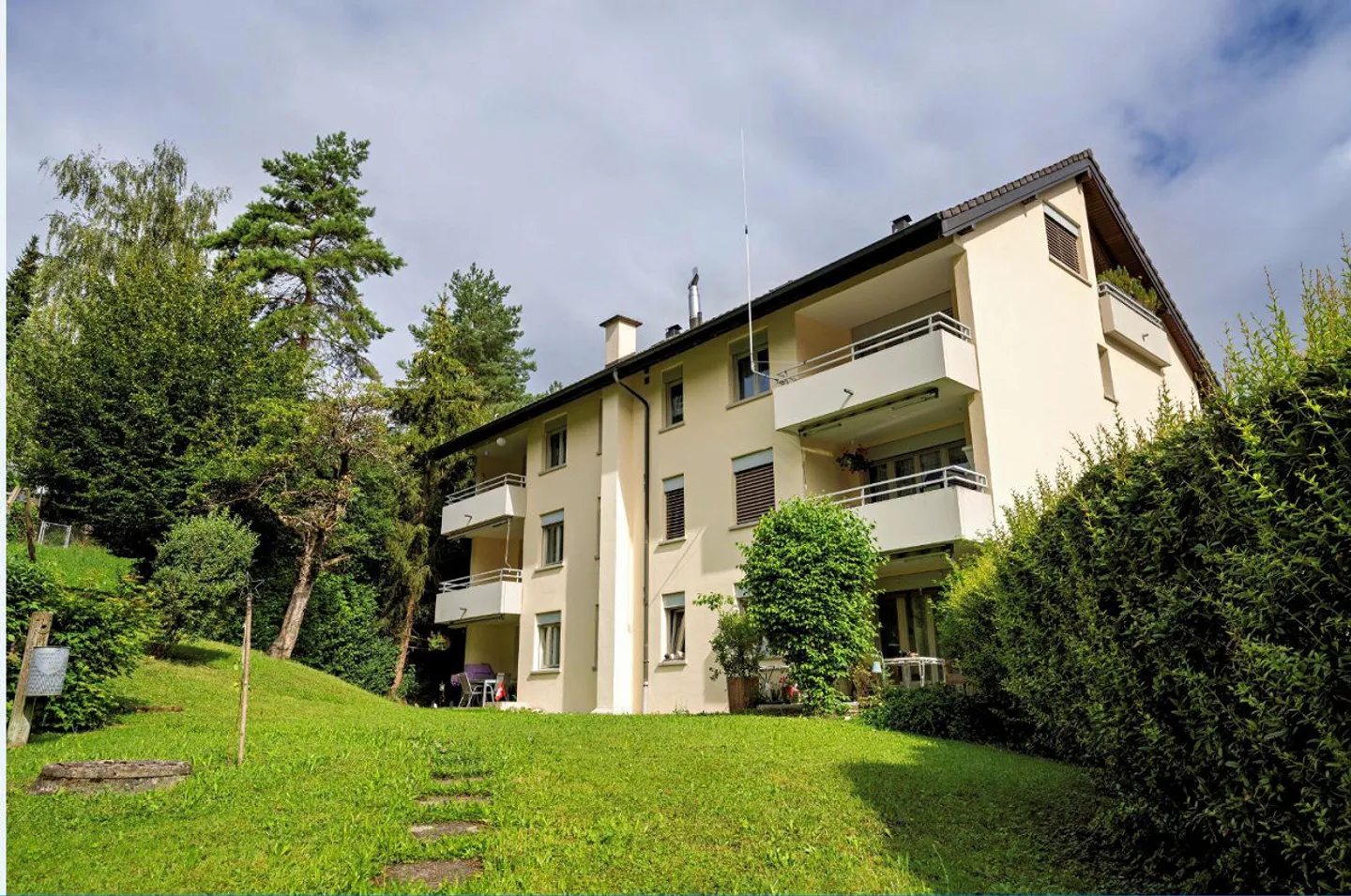 Cozy apartment in a sunny location - Photo 1 of 12