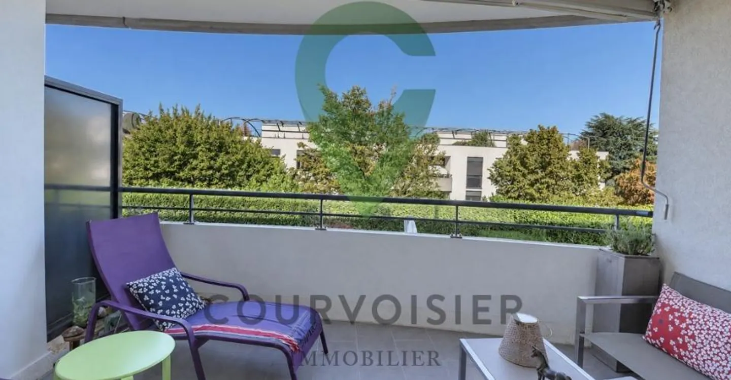 Beautiful contemporary 4.5-room apartment in Vésenaz - Photo 7 of 11