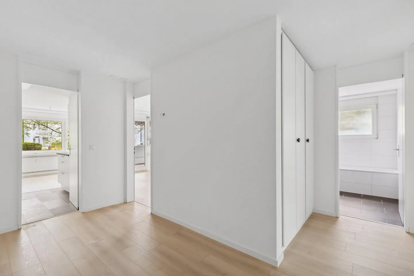 Appartement récemment rénové ! Super offre ! - Photo 4 sur 8