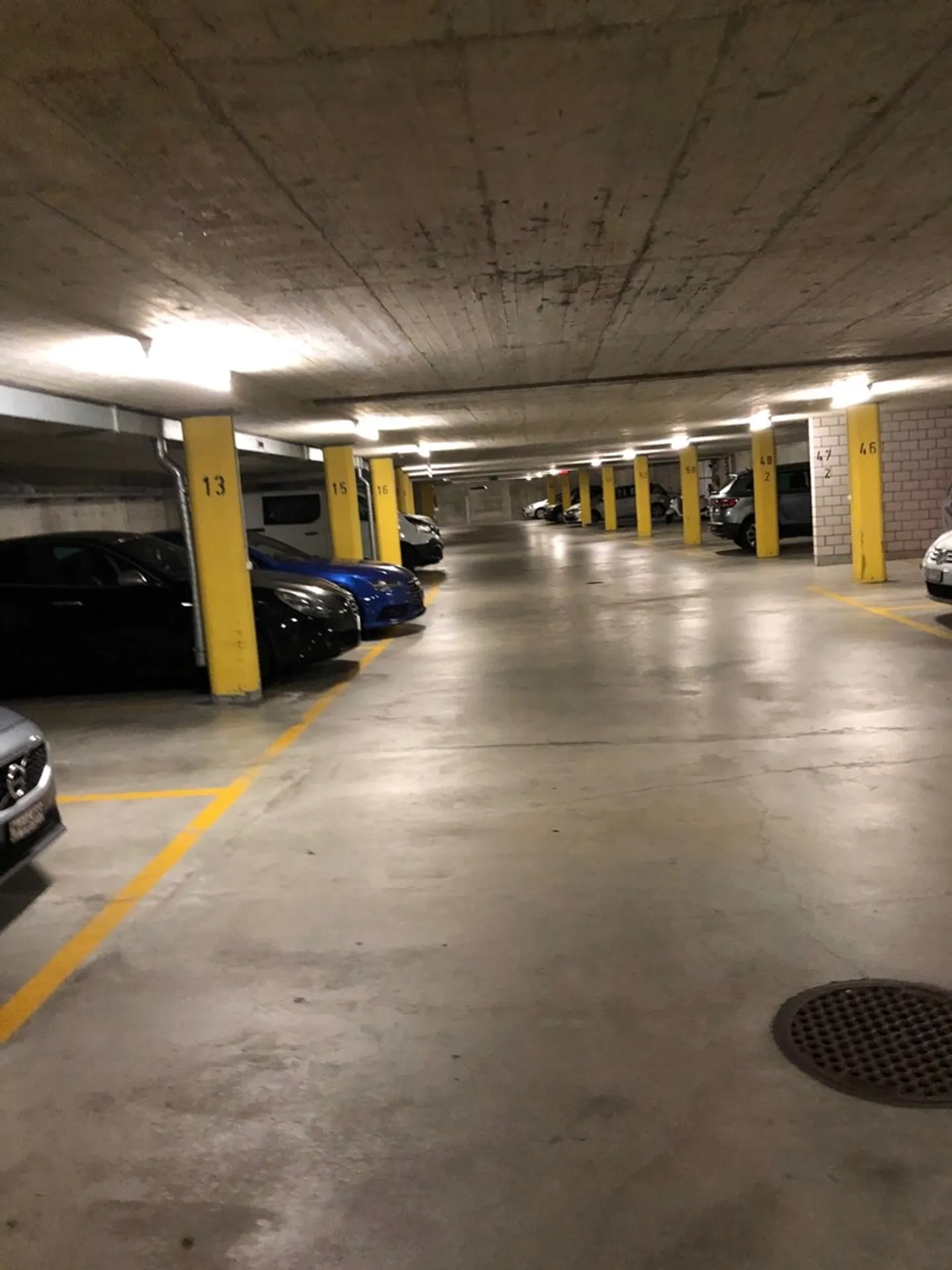 Place de parking extérieure à louer - Photo 2 sur 4