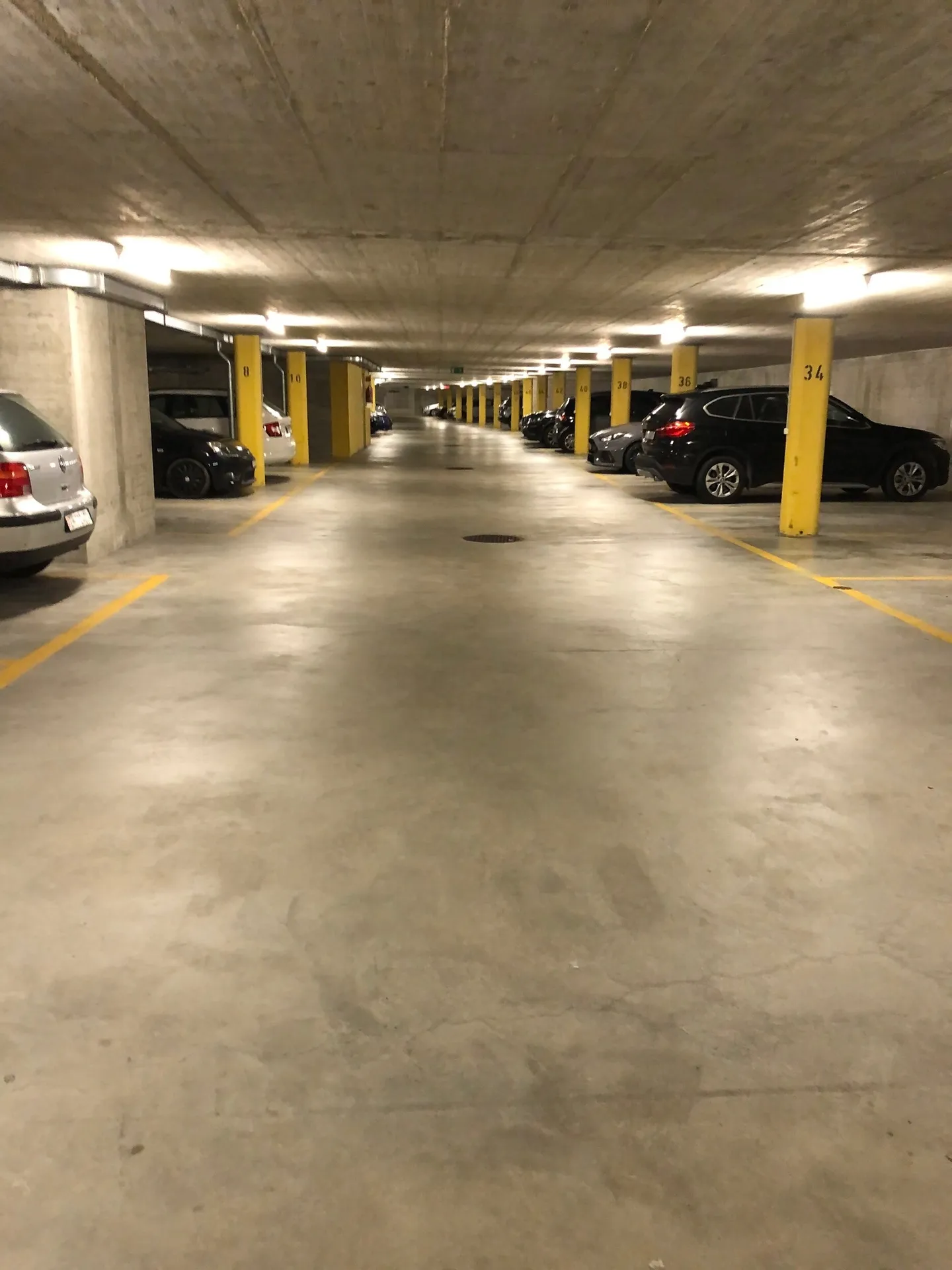 Place de parking extérieure à louer - Photo 3 sur 4